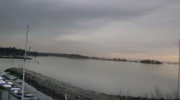 Weather camera view of Beach Point Club.