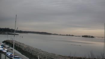 Weather camera view of Beach Point Club.