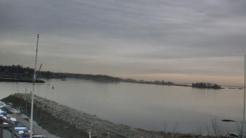 Weather camera view of Beach Point Club.