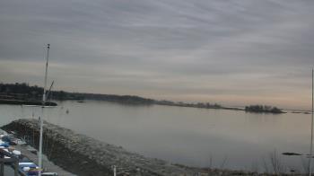 Weather camera view of Beach Point Club.