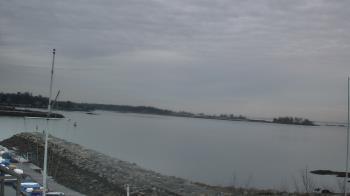 Weather camera view of Beach Point Club.