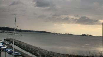 Weather camera view of Beach Point Club.