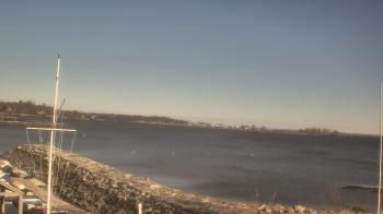 Weather camera view of Beach Point Club.