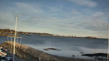 Weather camera view of Beach Point Club.