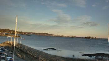 Weather camera view of Beach Point Club.