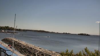 Weather camera view of Beach Point Club.