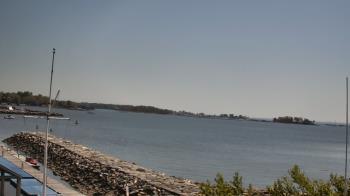 Weather camera view of Beach Point Club.