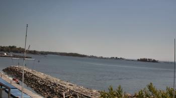 Weather camera view of Beach Point Club.