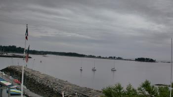 Weather camera view of Beach Point Club.