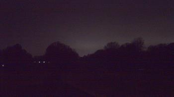 Weather camera view of Windyke Country Club.