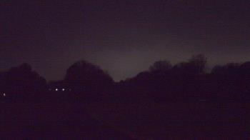 Weather camera view of Windyke Country Club.