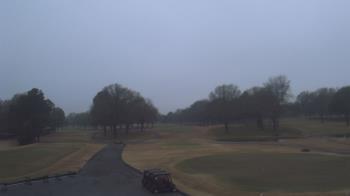 Weather camera view of Windyke Country Club.