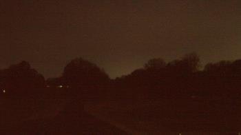 Weather camera view of Windyke Country Club.