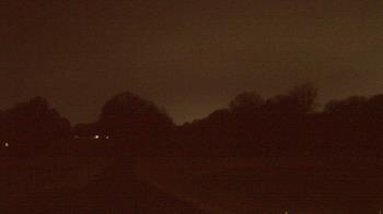 Weather camera view of Windyke Country Club.