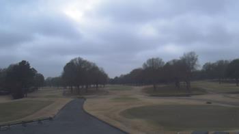 Weather camera view of Windyke Country Club.