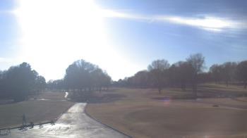 Weather camera view of Windyke Country Club.