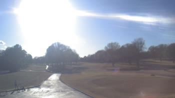 Weather camera view of Windyke Country Club.