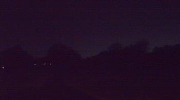 Weather camera view of Windyke Country Club.