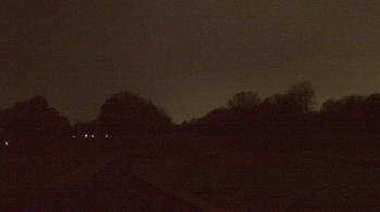 Weather camera view of Windyke Country Club.