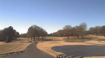Weather camera view of Windyke Country Club.