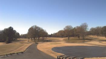 Weather camera view of Windyke Country Club.