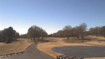 Weather camera view of Windyke Country Club.