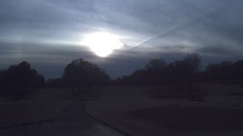 Weather camera view of Windyke Country Club.