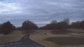 Weather camera view of Windyke Country Club.