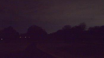 Weather camera view of Windyke Country Club.