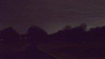 Weather camera view of Windyke Country Club.