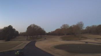 Weather camera view of Windyke Country Club.