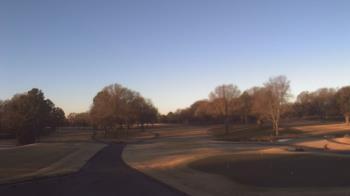 Weather camera view of Windyke Country Club.