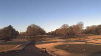 Weather camera view of Windyke Country Club.