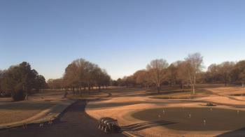 Weather camera view of Windyke Country Club.