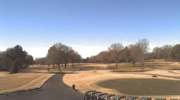 Weather camera view of Windyke Country Club.