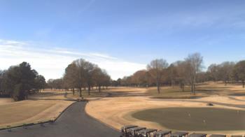 Weather camera view of Windyke Country Club.