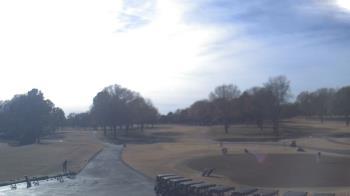 Weather camera view of Windyke Country Club.