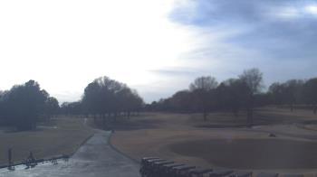 Weather camera view of Windyke Country Club.