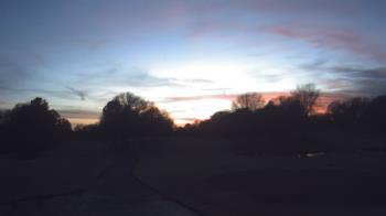 Weather camera view of Windyke Country Club.