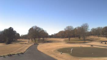 Weather camera view of Windyke Country Club.
