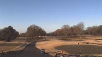 Weather camera view of Windyke Country Club.