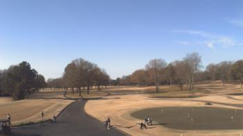 Weather camera view of Windyke Country Club.