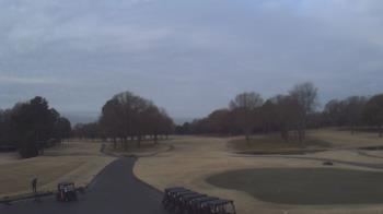 Weather camera view of Windyke Country Club.