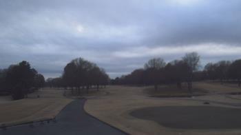 Weather camera view of Windyke Country Club.