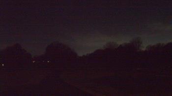 Weather camera view of Windyke Country Club.