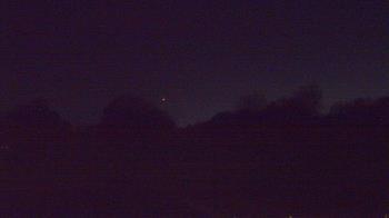 Weather camera view of Windyke Country Club.