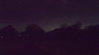 Weather camera view of Windyke Country Club.