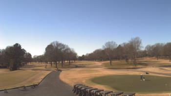 Weather camera view of Windyke Country Club.