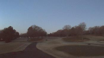 Weather camera view of Windyke Country Club.