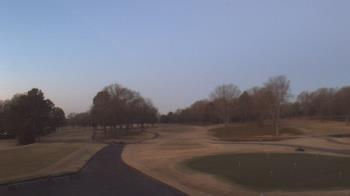 Weather camera view of Windyke Country Club.